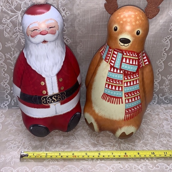 Set of two 3-D 12" tins: Reindeer & Santa Claus - Picture 3 of 11